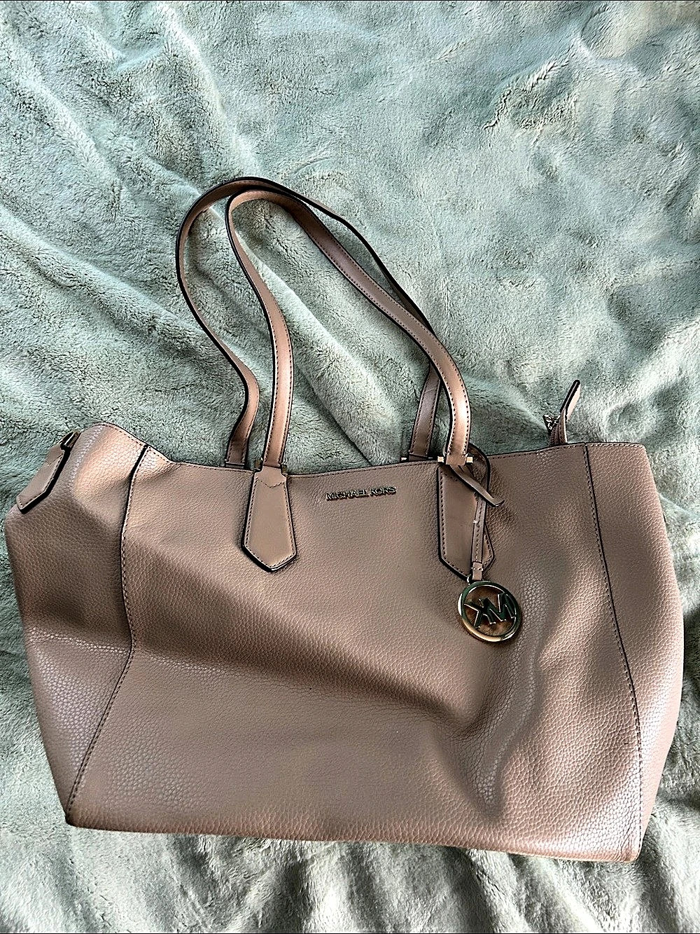 Michael Kors Voyager East West Leather Tote Pink